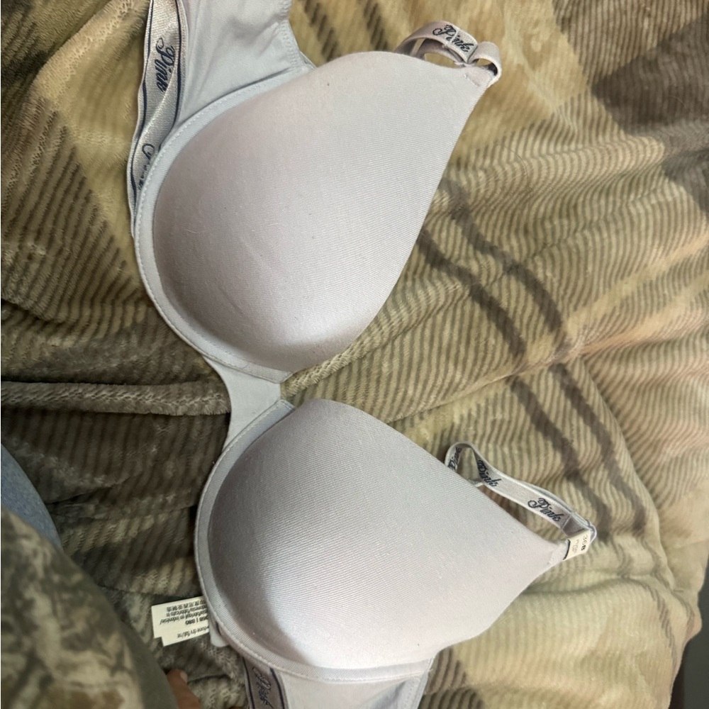 Victoria Secret Pink Wear Everywhere Push Up Bra 36B